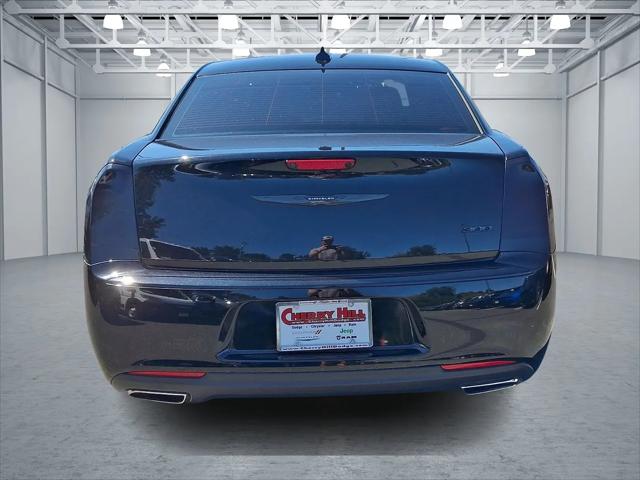 2023 Chrysler 300 Touring
