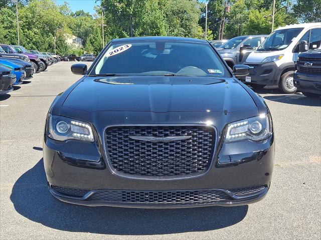 2023 Chrysler 300 Touring