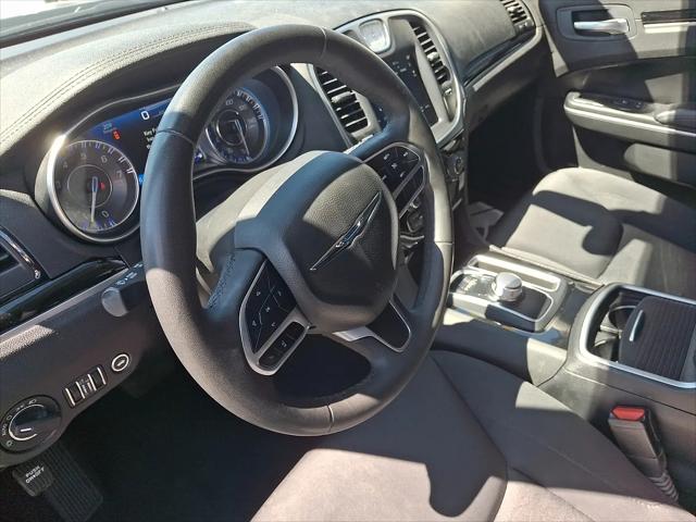 2023 Chrysler 300 Touring