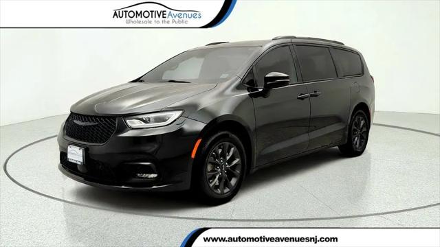 2021 Chrysler Pacifica Touring L AWD for sale in Wall Township, NJ