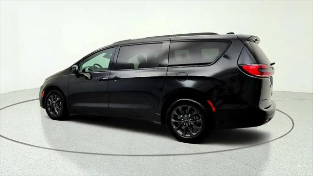 2021 Chrysler Pacifica Touring L AWD