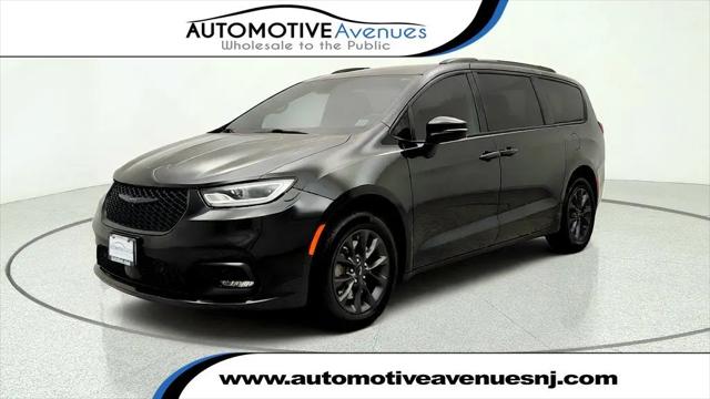 2021 Chrysler Pacifica Touring L AWD for sale in Wall Township, NJ