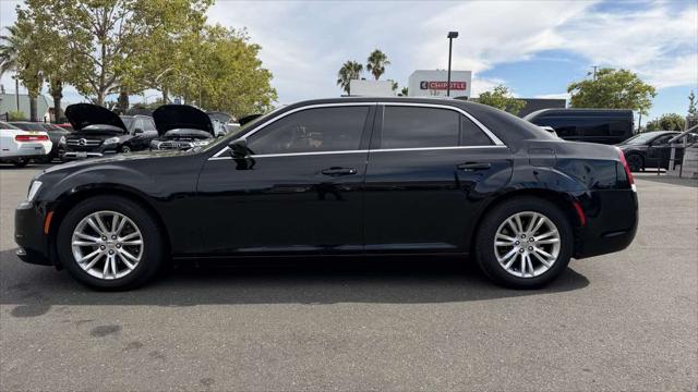 2018 Chrysler 300 Touring L