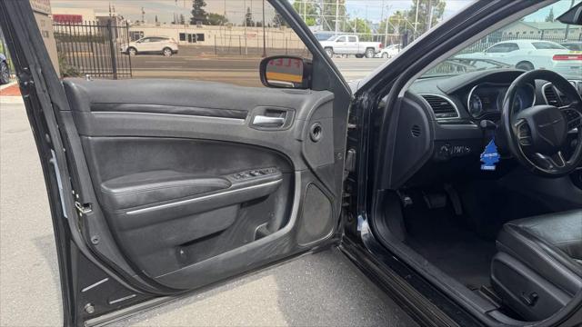 2018 Chrysler 300 Touring L