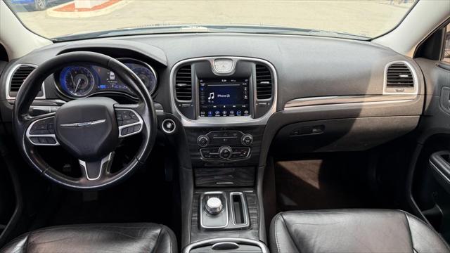 2018 Chrysler 300 Touring L