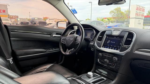 2018 Chrysler 300 Touring L