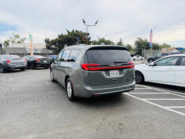 2022 Chrysler Pacifica Touring L