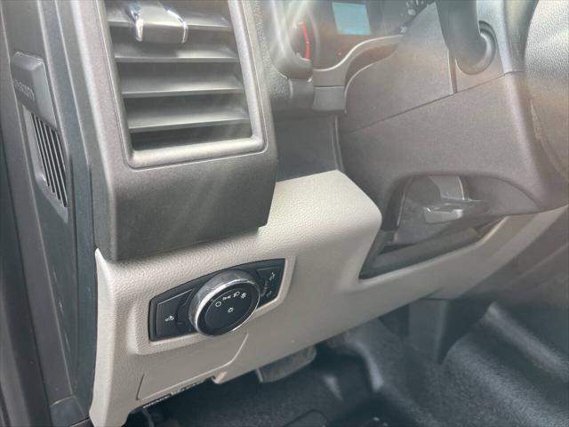 2017 Ford F-250 XL 4x4 4dr Crew Cab 8 ft. LB Pickup