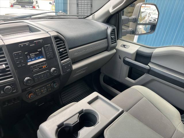 2017 Ford F-250 XL 4x4 4dr Crew Cab 8 ft. LB Pickup
