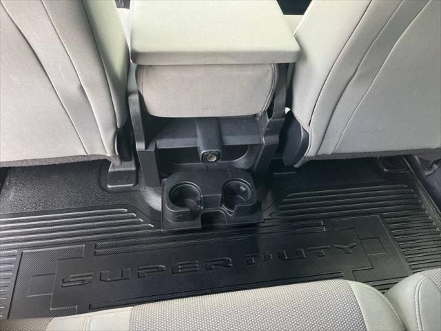 2017 Ford F-250 XL 4x4 4dr Crew Cab 8 ft. LB Pickup