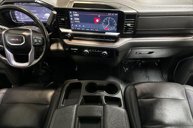 2025 GMC Sierra 1500 2WD Crew Cab Short Box SLT