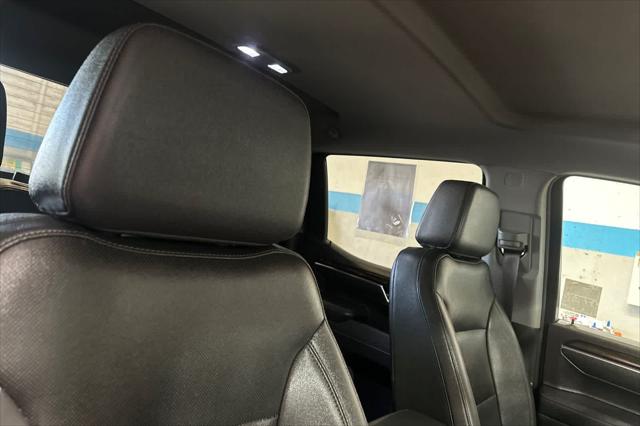 2025 GMC Sierra 1500 2WD Crew Cab Short Box SLT
