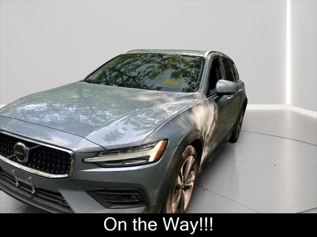 2024 Volvo V60 Cross Country B5 Plus for sale in Overland Park, KS