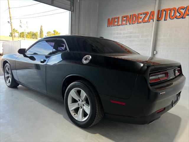 2016 Dodge Challenger SXT