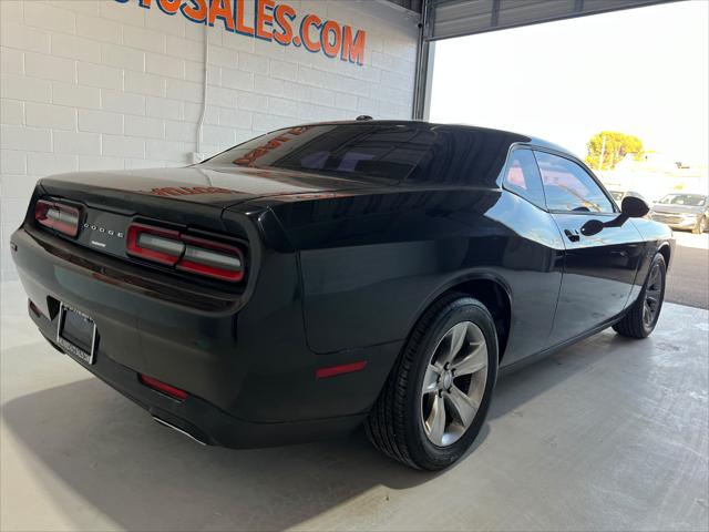 2016 Dodge Challenger SXT