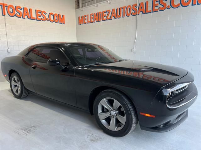 2016 Dodge Challenger SXT