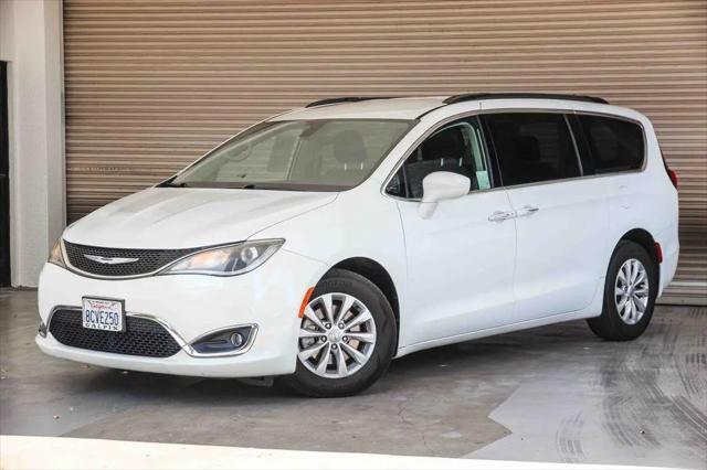 2017 Chrysler Pacifica Touring-L for sale in Los Angeles, CA