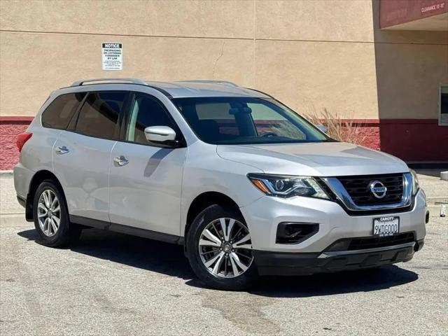 2017 Nissan Pathfinder S for sale in La Crescenta-Montrose, CA