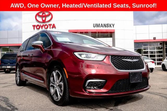 2022 Chrysler Pacifica Pinnacle AWD for sale in Milwaukee, WI