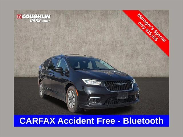 2021 Chrysler Pacifica Hybrid Touring L for sale near Lewis Center, OH