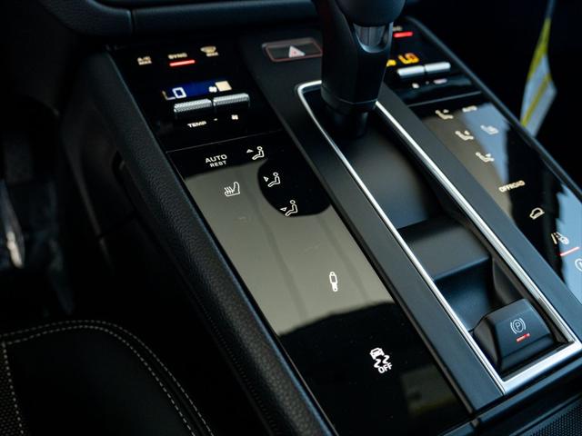 2026 Porsche Macan T