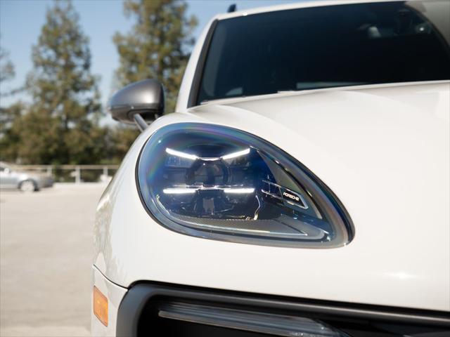 2026 Porsche Macan T
