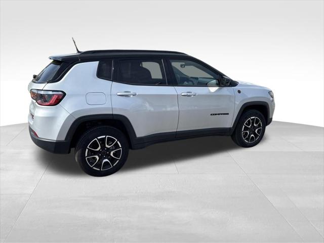 2025 Jeep Compass Trailhawk 4x4