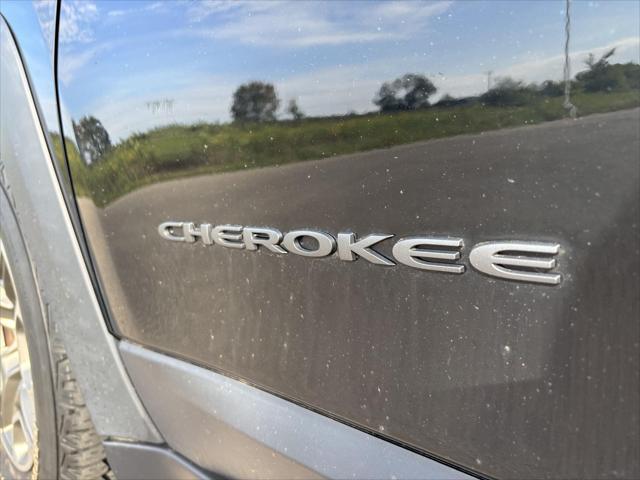 Used 2020 Jeep Cherokee Trailhawk 4x4 For Sale in Jackson, MI