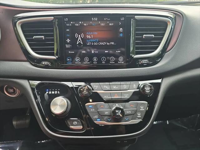 2020 Chrysler Pacifica 35th Anniversary Touring L