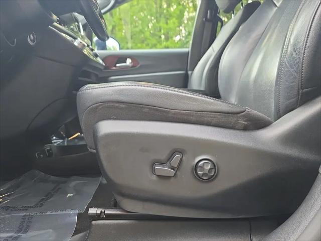 2020 Chrysler Pacifica 35th Anniversary Touring L