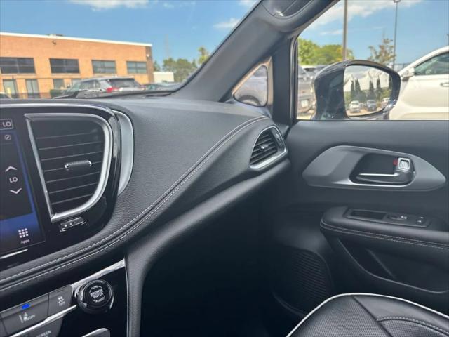 2025 Chrysler Pacifica Limited