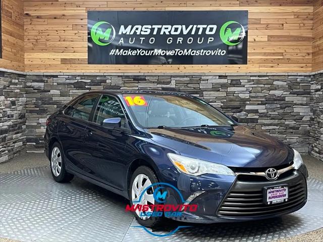 2016 Toyota Camry XLE for sale in Yorkville, NY