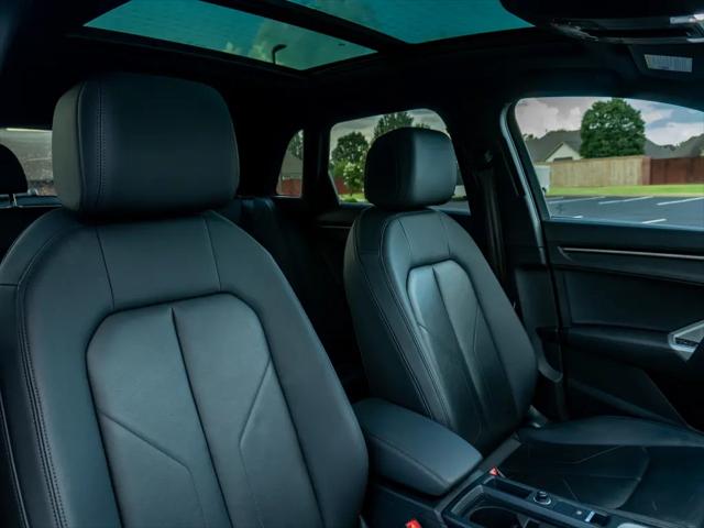 2025 Audi Q3 Premium 45 TFSI S line quattro Tiptronic