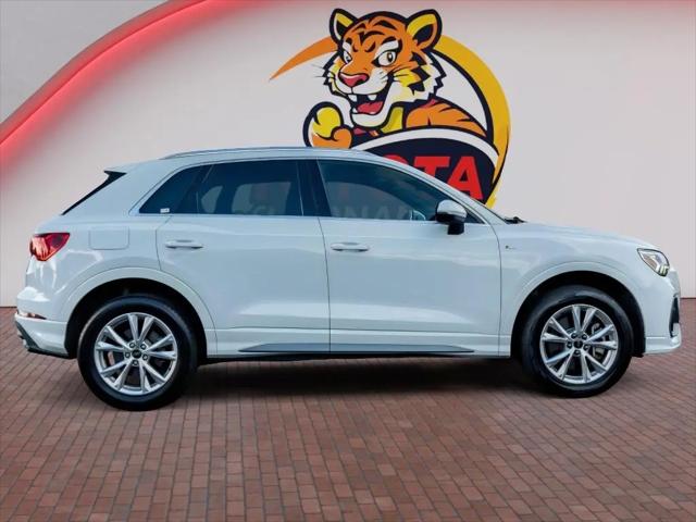 2025 Audi Q3 Premium 45 TFSI S line quattro Tiptronic