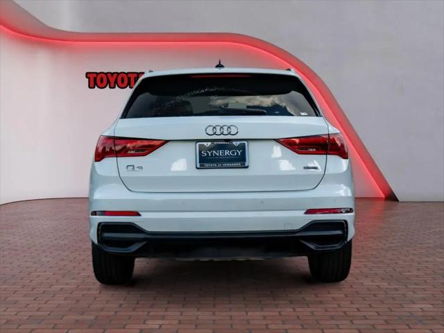 2025 Audi Q3 Premium 45 TFSI S line quattro Tiptronic