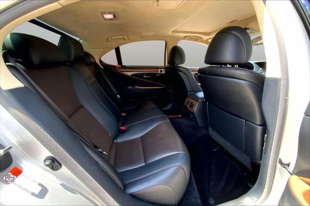 2015 Lexus LS 460 Crafted Line