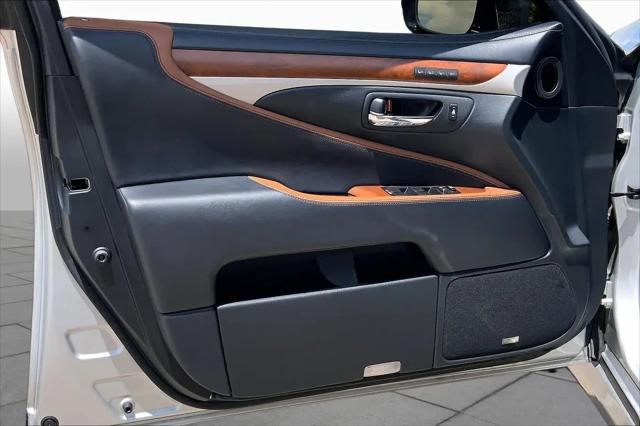 2015 Lexus LS 460 Crafted Line