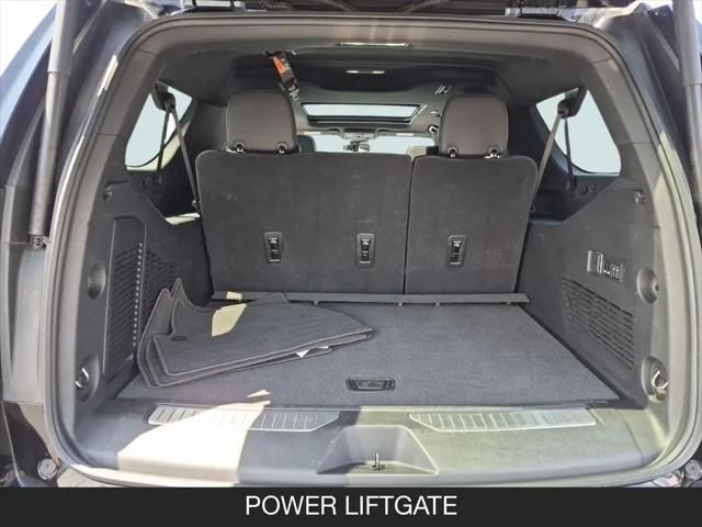 2025 Chevrolet Suburban 4WD RST