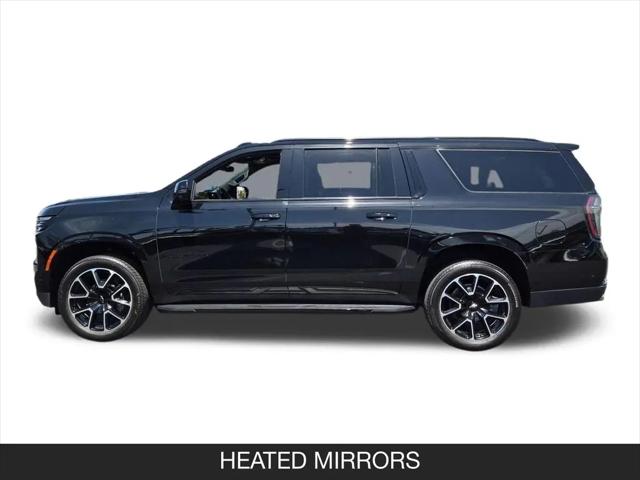 2025 Chevrolet Suburban 4WD RST
