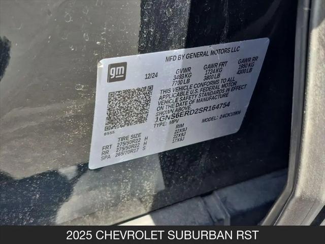 2025 Chevrolet Suburban 4WD RST