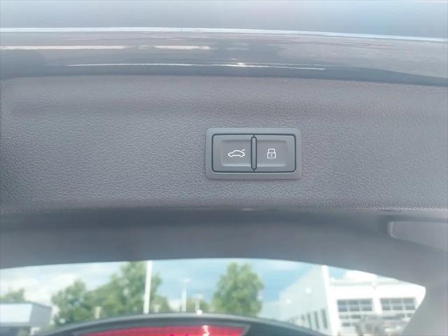 2023 Audi Q3 Premium 45 TFSI S line quattro Tiptronic