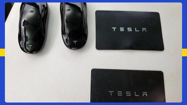 2022 Tesla Model X Plaid Tri Motor All-Wheel Drive