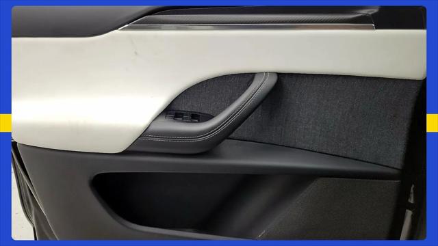 2022 Tesla Model X Plaid Tri Motor All-Wheel Drive
