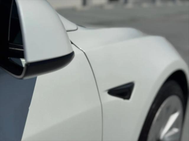 2021 Tesla Model 3 Standard Range Plus Rear-Wheel Drive