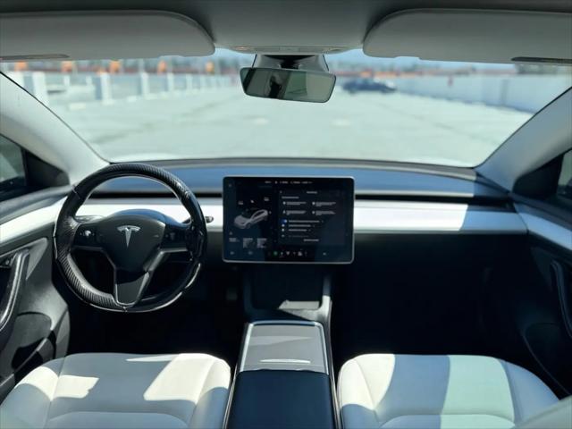 2021 Tesla Model 3 Standard Range Plus Rear-Wheel Drive