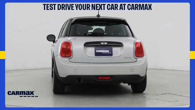 2017 MINI Hardtop Cooper