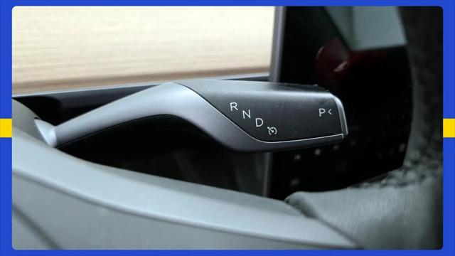 2021 Tesla Model 3 Standard Range Plus Rear-Wheel Drive
