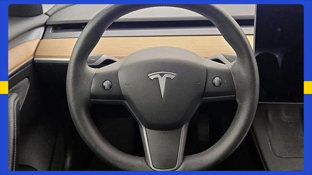 2021 Tesla Model 3 Standard Range Plus Rear-Wheel Drive