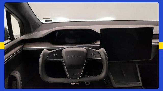 2023 Tesla Model X Standard Range