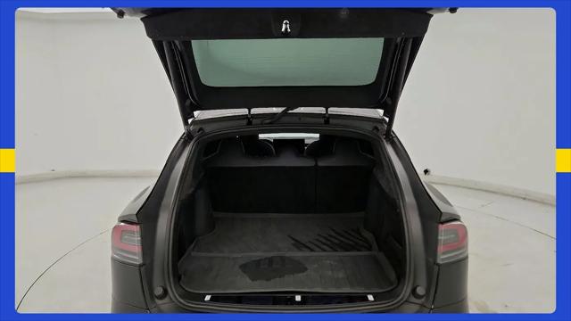 2023 Tesla Model X Standard Range